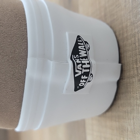 Van's old school Stackfo platform Brand new in the box authentic. - Picture 9 of 13